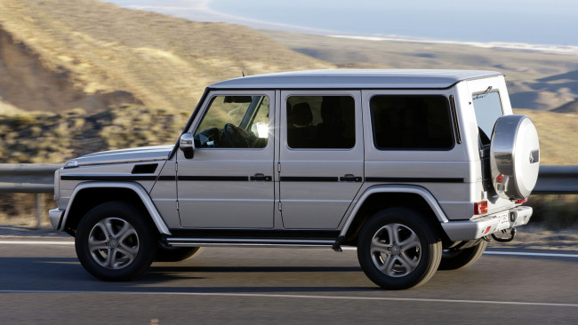 Обои картинки фото mercedes, автомобили, benz, подразделение, daimler, ag, легковые, грузовики, автобусы, двигатели, mercedes-benz, германия