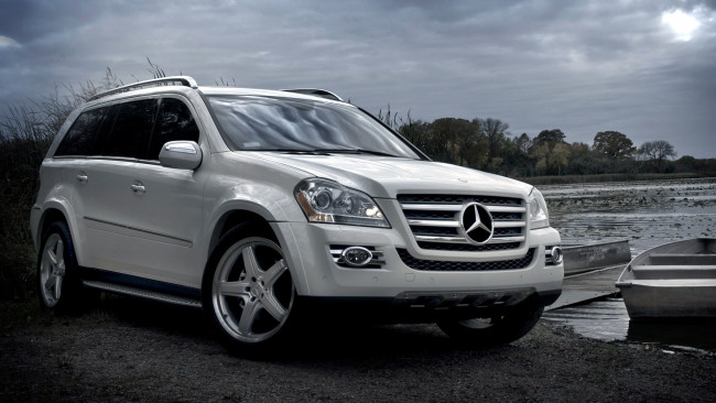 Обои картинки фото mercedes, gl, автомобили, benz, германия, mercedes-benz, двигатели, легковые, грузовики, автобусы, подразделение, daimler, ag