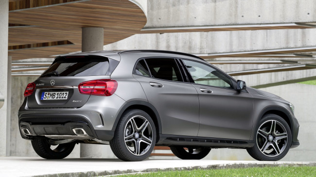 Обои картинки фото mercedes, gla, автомобили, trucks, двигатели, автобусы, грузовики, легковые, подразделение, daimler, ag, германия, mercedes-benz