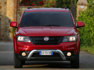 Картинка автомобили fiat 2014г 345 freemont cross красный