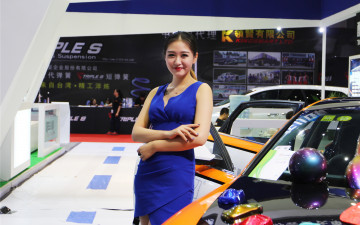 Картинка автомобили -авто+с+девушками девушка автомобиль