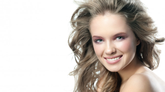 Обои картинки фото девушки, -unsort , лица,  портреты, лицо, макияж, улыбка