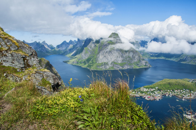 Обои картинки фото города, - пейзажи, городок, залив, горы, море