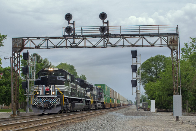 Обои картинки фото техника, поезда, рельсы, дорога, железная, локомотив, состав