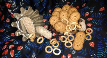 Картинка еда пирожные +кексы +печенье печенье бублики пряники