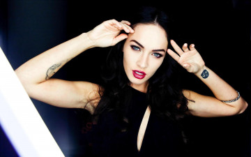 Картинка девушки megan+fox тату брюнетка актриса