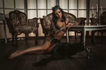 Картинка анна+сахарова девушки анна+сахарова+ anna+sajarova анна сахарова корона кот чёрный девушка модель брюнетка стройная сексуальная татуировка тату пирсинг поза флирт