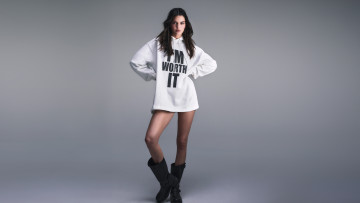 Картинка kendall+jenner+loreal+paris+fall+2023 девушки kendall+jenner кендалл дженнер модель знаменитости cемейство кардашьян реалити шоу loreal paris