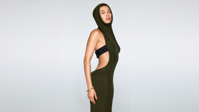 Обои картинки фото hailey baldwin vogue 2023, девушки, hailey baldwin , hailey bieber, хейли, болдуин, модель, роуд, бибер, vogue, журнал, фотосессия