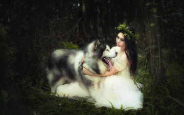 Картинка девушки -unsort+ брюнетки +шатенки собака девушка фон