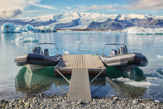 Обои картинки фото корабли, моторные лодки, побережье