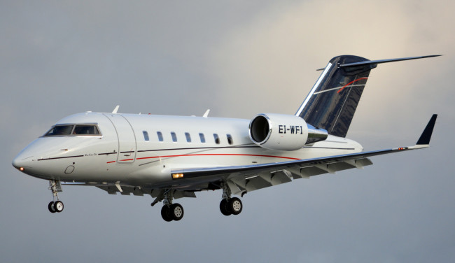 Обои картинки фото bombardier challenger 605, авиация, пассажирские самолёты, авиаперевозчик