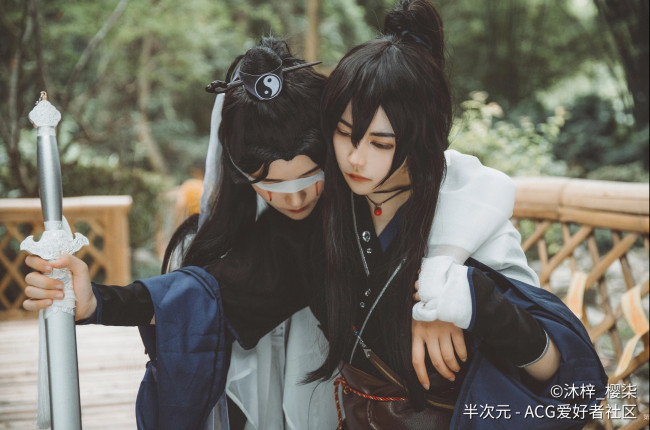 Обои картинки фото сюэ ян и сяо синчень, девушки, - креатив,  косплей, косплей, сюэ, ян, сяо, синчень, зелень, магистр, дьявольского, культа