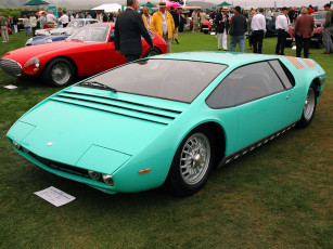 Картинка автомобили выставки уличные фото