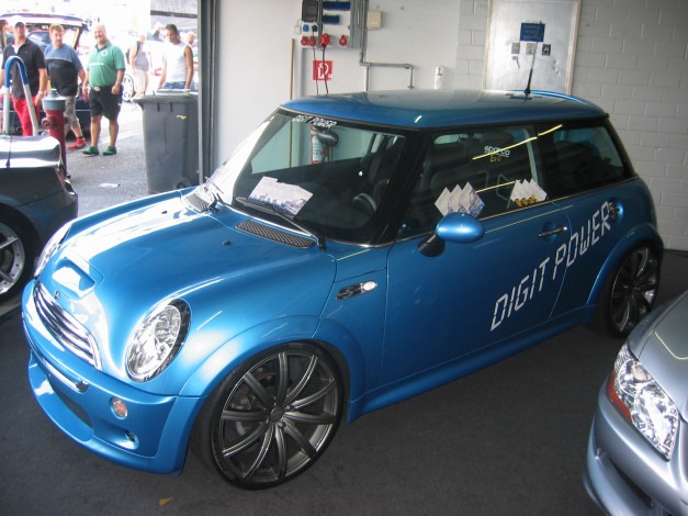 Обои картинки фото автомобили, выставки, уличные, фото