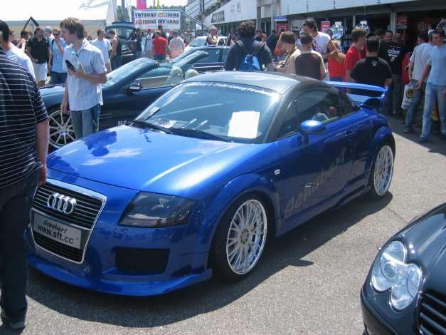 Обои картинки фото автомобили, выставки, уличные, фото