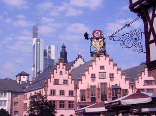 Картинка города здания дома