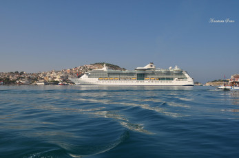 Картинка корабли лайнеры море круиз побережье