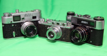 Картинка бренды fed фотоаппараты фон зелЁный раритет объективы корпус фед