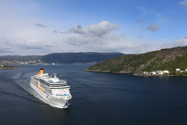 Обои картинки фото корабли, лайнеры, круиз, пейзаж