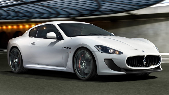 Обои картинки фото maserati, granturismo, автомобили, бизнес-класс, спортивные, италия, s, p, a, эксклюзивные