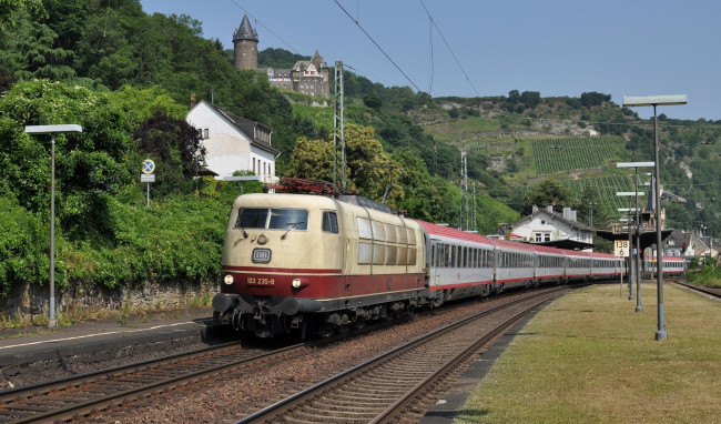 Обои картинки фото техника, поезда, рельсы, железная, дорога, поезд, пассажирский