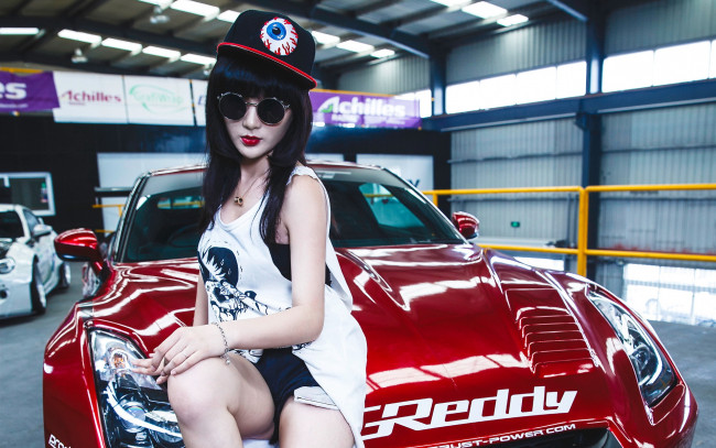 Обои картинки фото автомобили, -авто с девушками, очки, автомобиль, взгляд, девушка