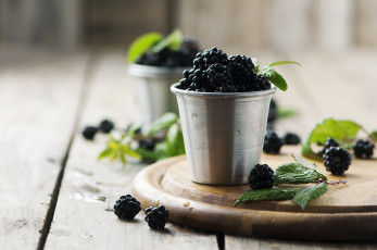 Картинка еда ежевика ведро ягоды капли вода