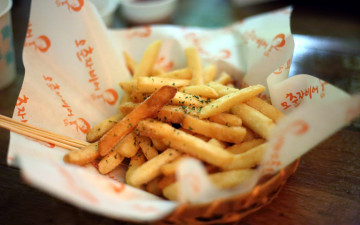 Картинка еда Чипсы +картофель+фри зелень фри картофель ломтики