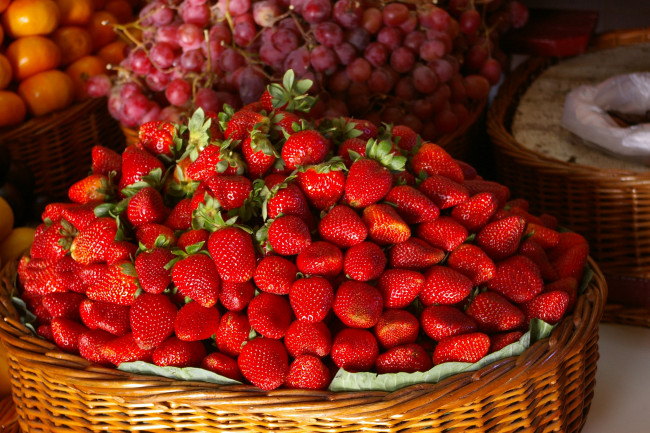 Обои картинки фото еда, клубника,  земляника, ягоды
