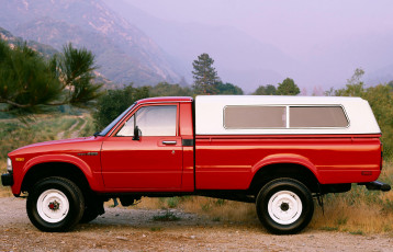 Картинка toyota+deluxe+long+truck+4wd+1982 автомобили toyota long deluxe 4wd truck 1982