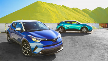 Картинка toyota+c-hr+and+c-hr+r-code+2018 автомобили toyota c-hr r-code 2018