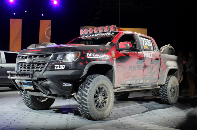 Обои картинки фото chevrolet colorado zr2 2017, автомобили, выставки и уличные фото, zr2, 2017, chevrolet, colorado