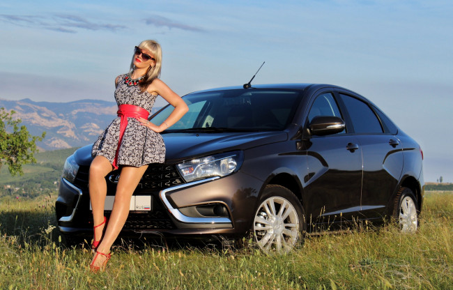 Обои картинки фото лада веста, автомобили, -авто с девушками, горы, девушка, автомобиль, ваз, веста, лада