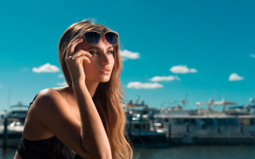 Картинка ilvy+kokomo девушки ilvy kokomo очки порт девушка модель шатенка красотка красавица флирт стройная фигура сексуальная секси поза взгляд макияж