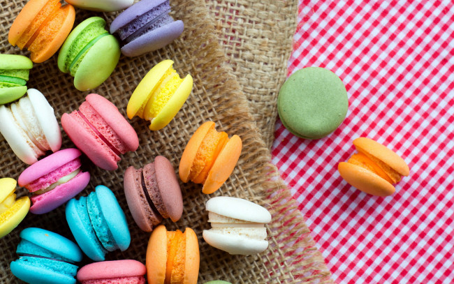 Обои картинки фото еда, макаруны, печенье, лакомство, ассорти