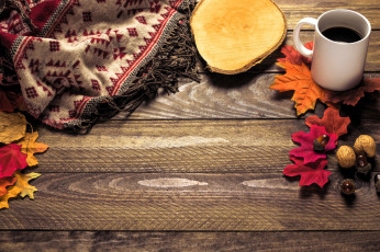 обоя разное, посуда,  столовые приборы,  кухонная утварь, полотенце, столешница, листья, плашка, орехи, желуди, чашка, кофе