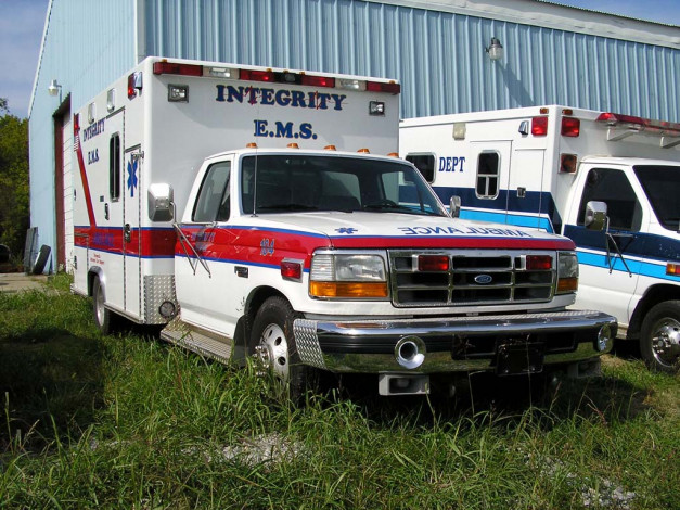 Обои картинки фото автомобили, скорая, помощь