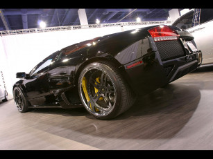 Картинка автомобили выставки уличные фото