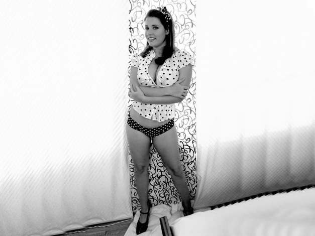 Обои картинки фото Erica Campbell, девушки