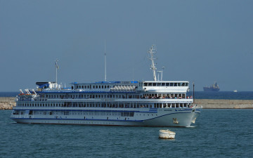 Картинка корабли теплоходы море