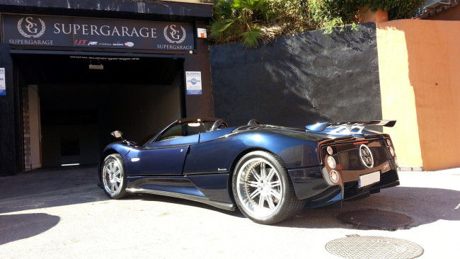 Обои картинки фото pagani zonda, автомобили, выставки и уличные фото, суперкары, pagani, automobili, s, p, a, италия