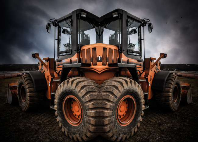 Обои картинки фото разное, компьютерный дизайн, ковш, трактор, поле, колеса