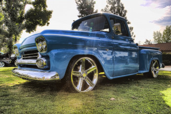 Картинка автомобили выставки+и+уличные+фото автошоу выставка