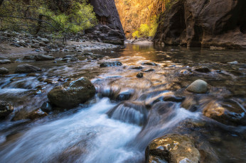 Картинка природа реки озера речка ущелье горы