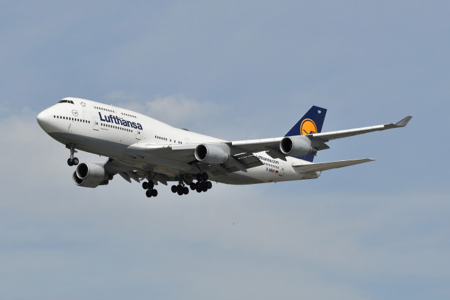 Обои картинки фото авиация, пассажирские самолёты, авиалайнер