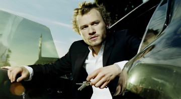 Картинка мужчины heath+ledger актер машина