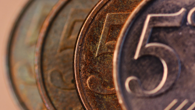 Обои картинки фото разное, золото,  купюры,  монеты, деньги, монеты