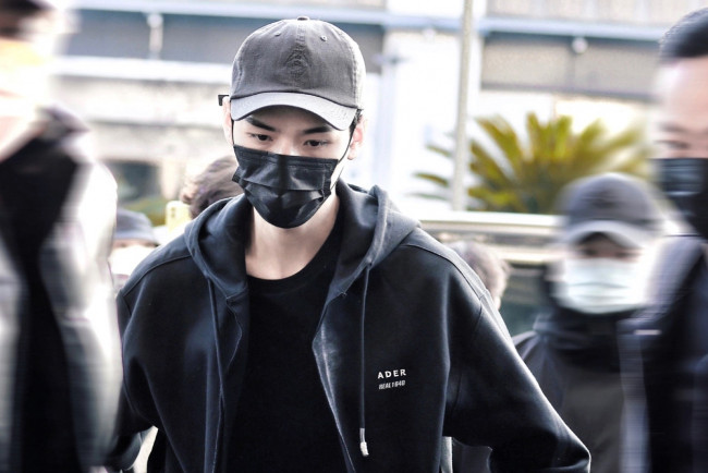 Обои картинки фото мужчины, gong jun | simon gong, актер, маска, кепка