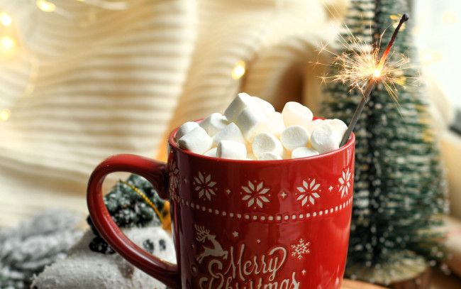 Обои картинки фото праздничные, угощения, чашка, бенгальский, огонь, зефир, ёлочка, новый, год